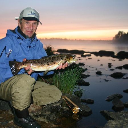 Hotelli Kainuu Kuhmo Esterno foto